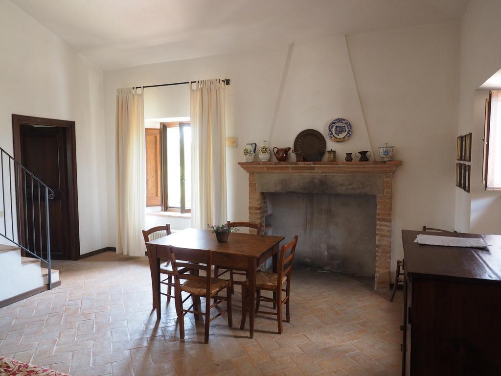Agriturismo Piano Grande Avigliano Umbro Habitación foto